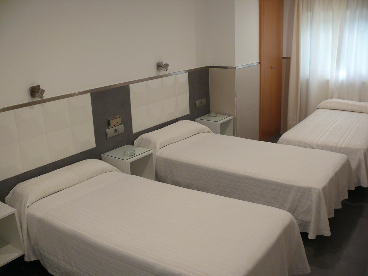 Hostal La Hispanidad Malaga Ngoại thất bức ảnh