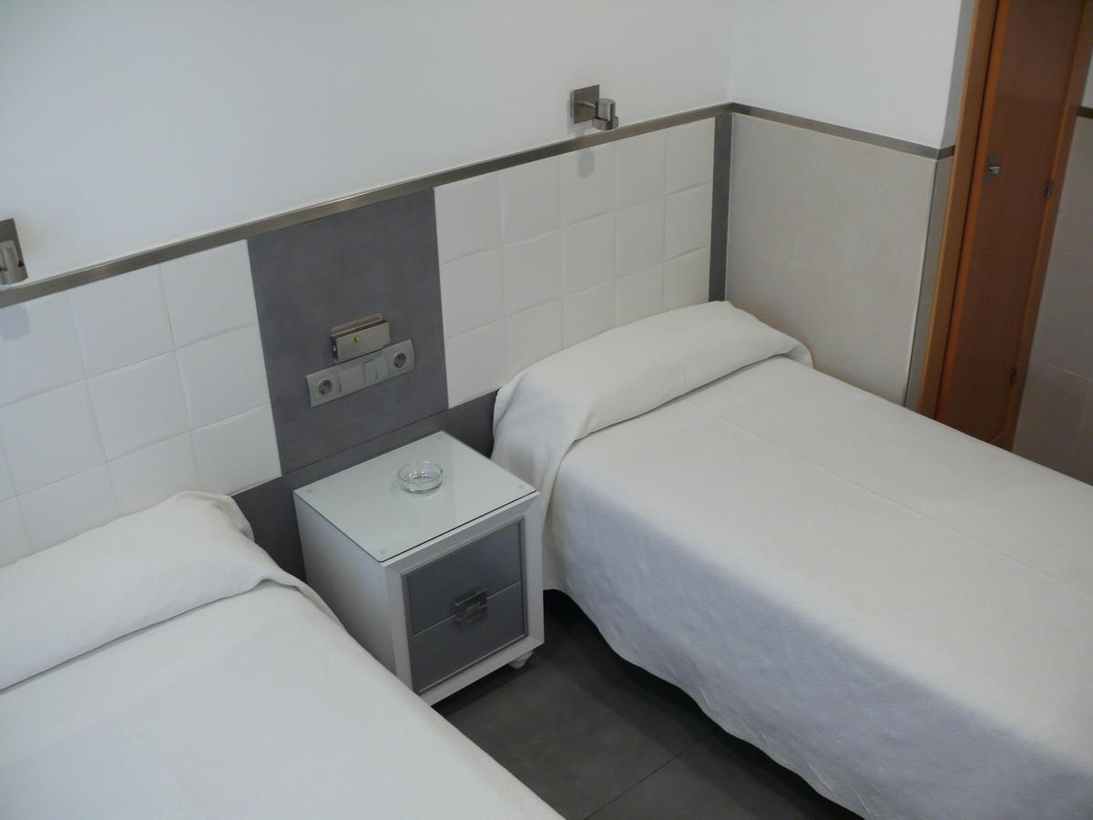 Hostal La Hispanidad Malaga Ngoại thất bức ảnh