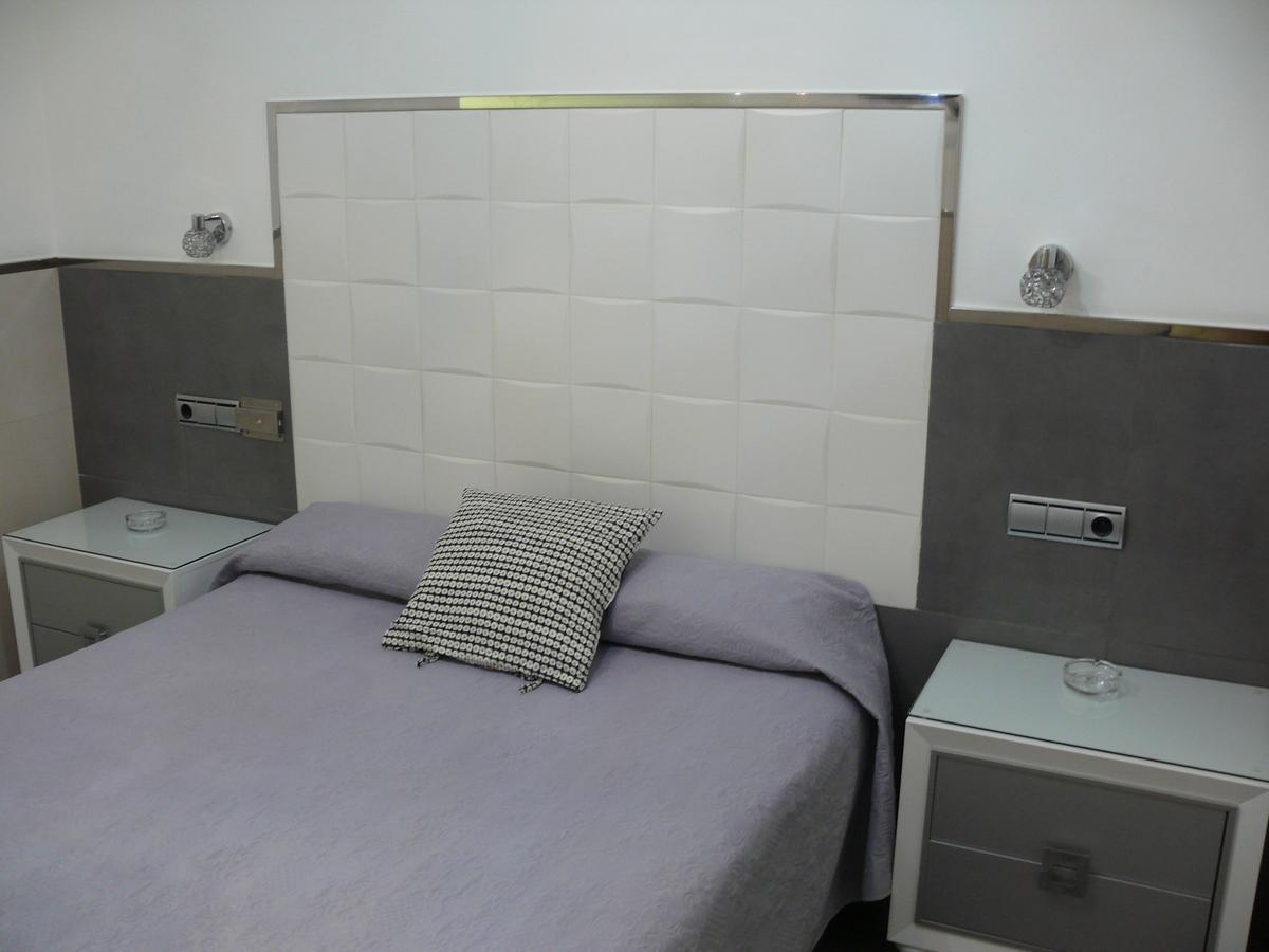 Hostal La Hispanidad Malaga Ngoại thất bức ảnh